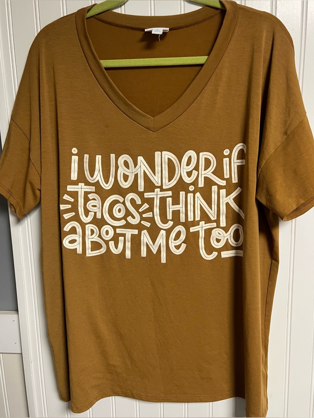 Lularoe " I Wonder If Tacos Think About Me Too" T Shirt Size XL